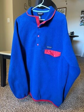 Patagonia Synchilla Men's Royal Blue Fleece Snap Pullover with Red Trim